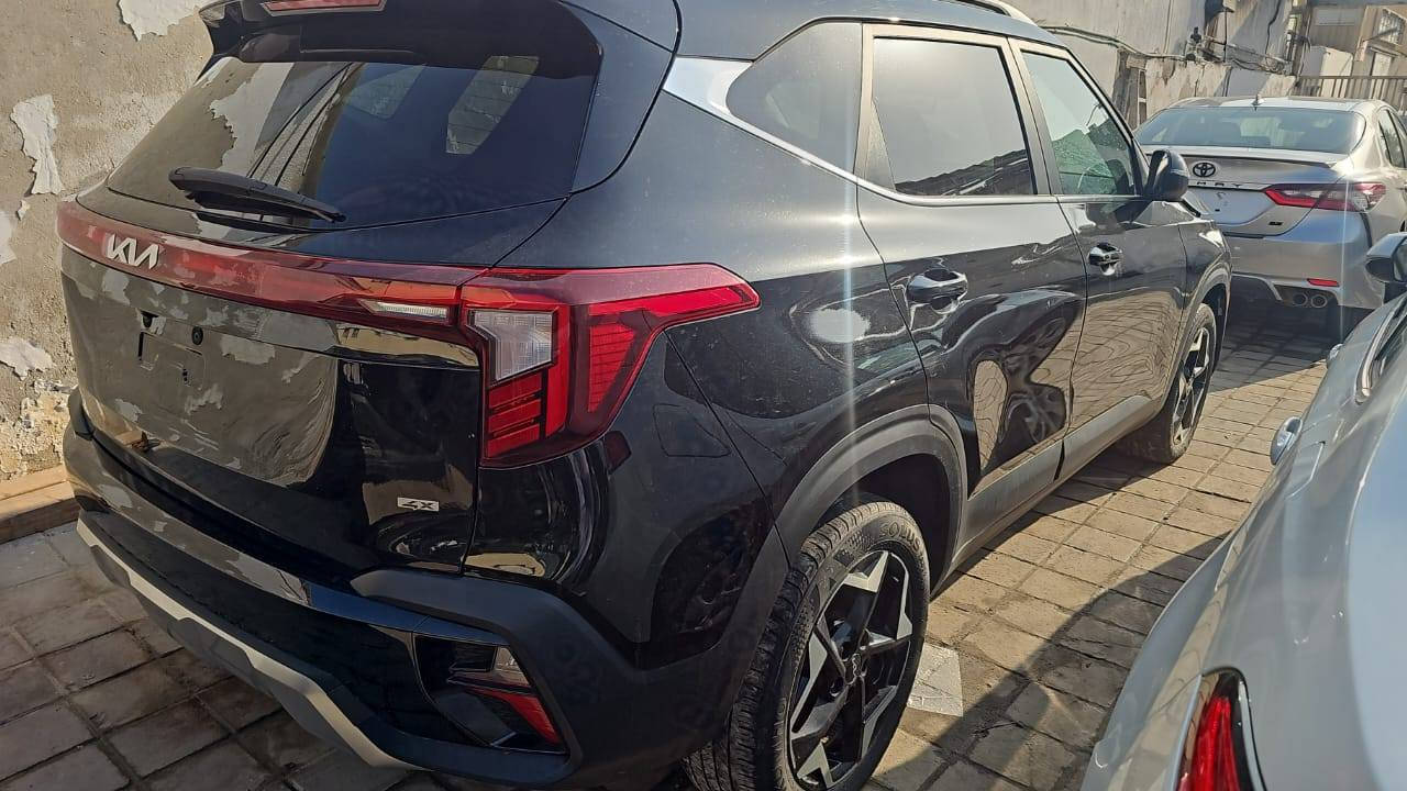 سليتوس 2024 SX
فول فتحه بصمه جلد
(مكفوله من الصبغ)
واصل ميناء مصلح جاهز بدون كمرك 125$
بالإمكان إدخالها بكتاب شهداء ،،

——𑁍 ⫸⫸ موسكـــ✓ــــو ⫷⫷ 𑁍——
—————————————-

•كفالة گير ، مكينة ، كمبريسر ، داينمو 
٠كفالة صبغ عدا الحادث وموضح بالصور 👍🏽 

#سارع_بالحجز من المستورد الرئيسي 👇بدون ارباح أضافية 

#علي دهام :~  *********** 🇮🇶📞
... تواصل واتساب ...
Wa.me/+9647858008555
____
•كربلاء /الملحق/معرض موسكو للمزادات وإستيراد السيارات📍رقم المعرض 42

٠لدينا وكلاء في جميع المحافظات لتنضيم العقد وضمان حق الطرفين 
~
٠رابط گروب الواتساب للنشر اليومي لجميع انواع السيارات
‏https://chat.whatsapp.com/LL8tsuA4zjFDUvHEtq0Dgj?mode=ems_copy_t
