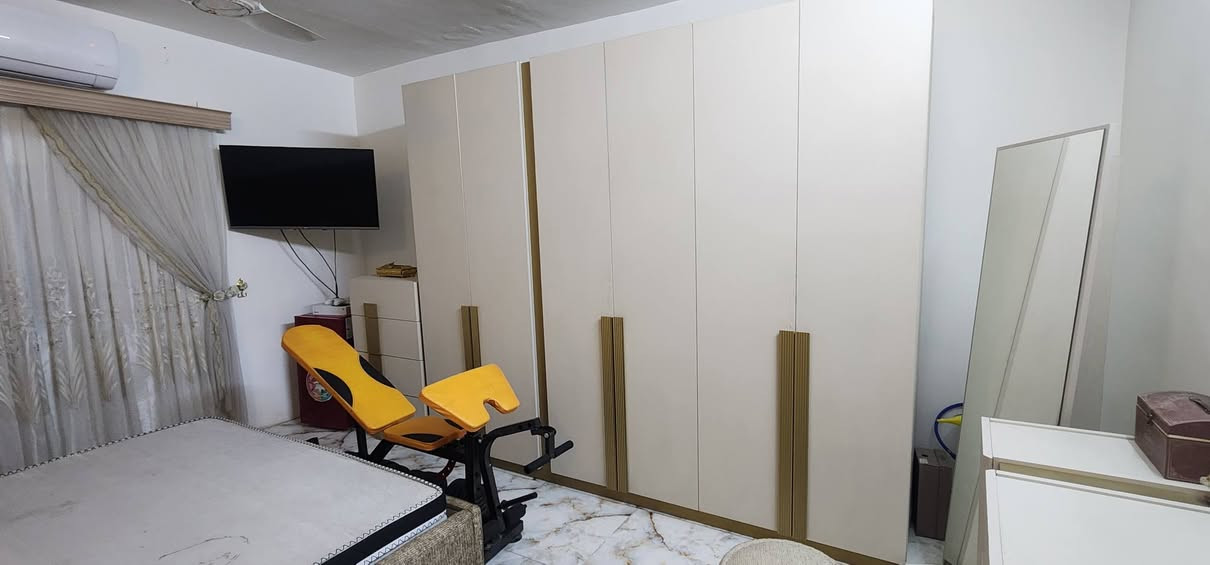 غرفة تركية درجة اولى  ممشخوطة 
للاستفسار ***********
