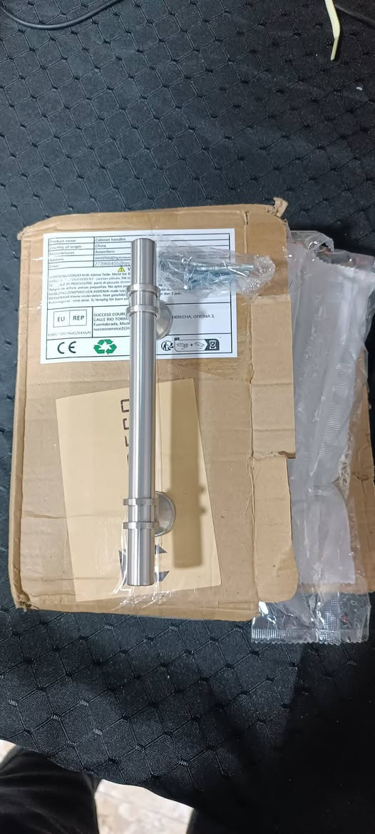 السلام عليكم
عندي هاي اليده مال تونك اصليه ويدات مال بوب كل باكيت عشرين قطعه 
خلي سعرك وبالعافيه


**إذا كنت صاحب هذا الإعلان وتريد حذفه لأي سبب، رجاءا أرسل رسالة إلى الدعم الفني**