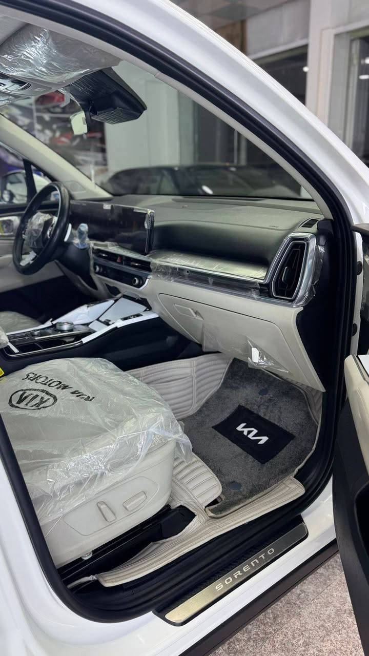 سورنتو 24
عداد الكيلومترات 27000
فئة 4X 
السعر 340 وبي مجال 
*********** 
واتساب فقط
