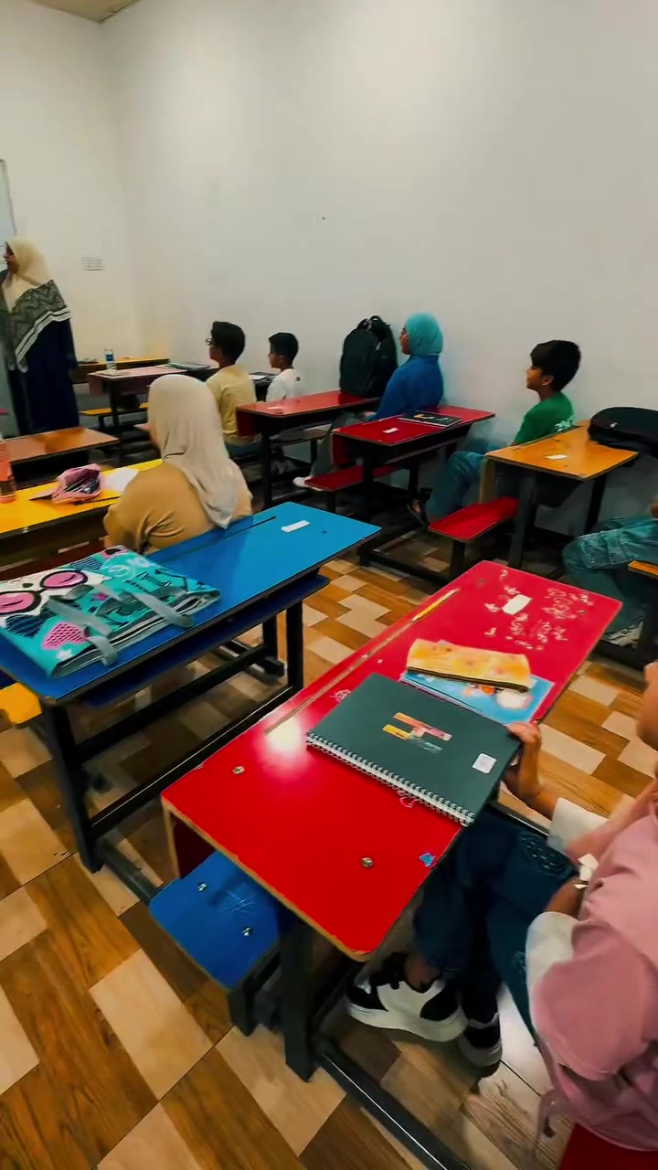 الدورات الصيفية اللغة الانكليزية 
الصف الخامس مع الست المبدعة والقديرة 
الست (( نصرت كاظم )) 🩵🌷


**إذا كنت صاحب هذا الإعلان وتريد حذفه لأي سبب، رجاءا أرسل رسالة إلى الدعم الفني**