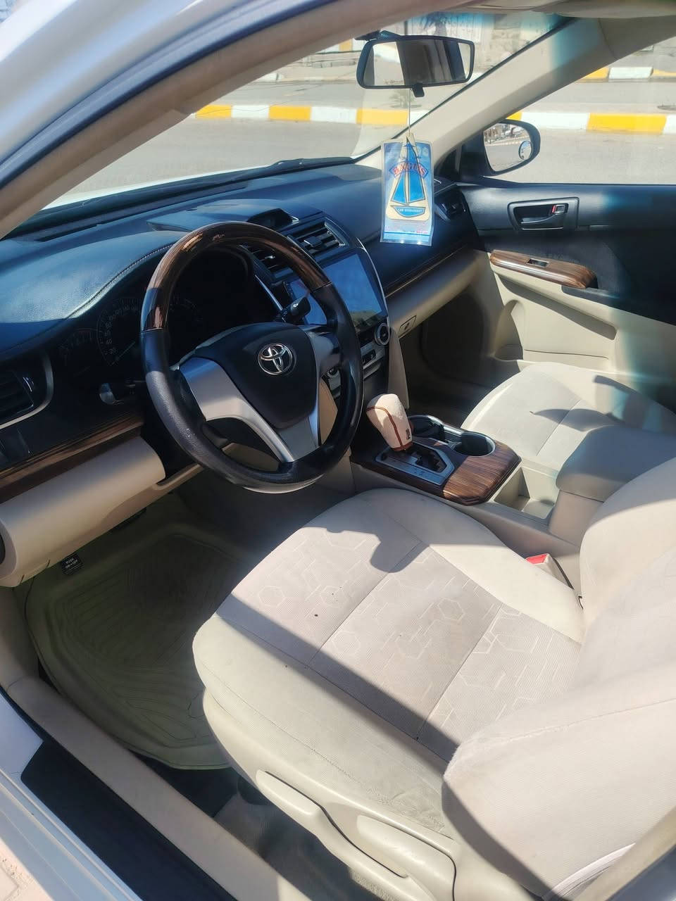 للبيع كامري موديل 12
خليجي 
 رقم اربيل 
محرك مامفتوح 
كير مامفتوح 
مكفوله كفاله عامه 
للبيع او مراوس
 حسب القناعه
  السعر  145
 مكان السياره بيجي 
***********
