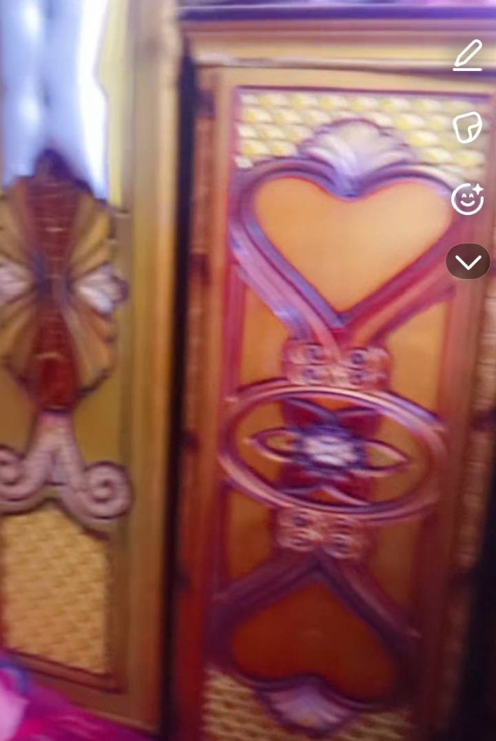 غرفه للبيع كنتور ابو ملحق ابو 6 وميز مال بلازمه وزاويه وميز غرفه جاهزه بسبب البيع محتاج فلوس واريد ابيعه السعر 350 وبيها مجال 
مكان الطارمية شارع البحجازي 
***********
‏‪***********‬‏
