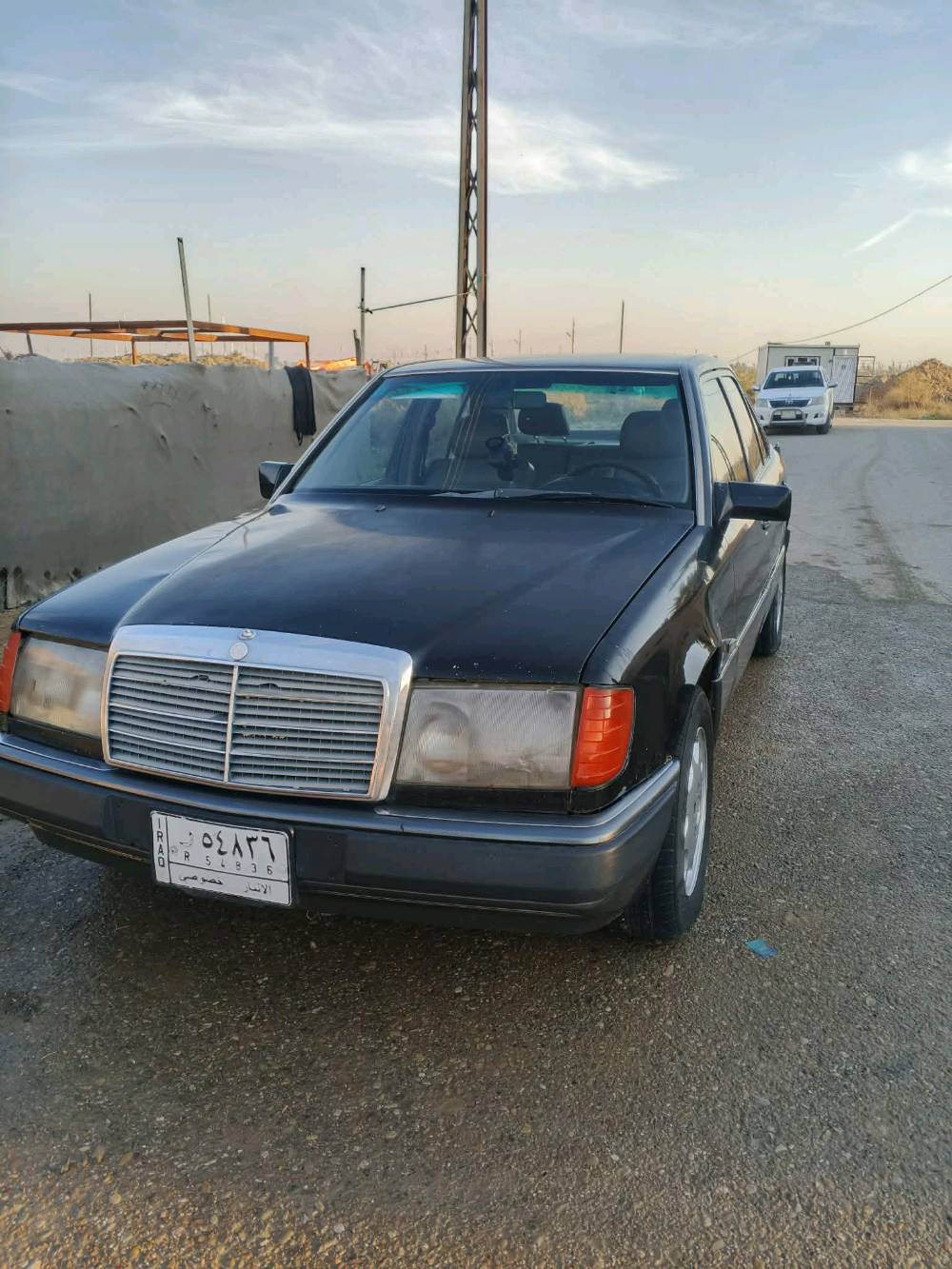 مارسيدس دب موديل 1990 بموديله محرك بطه جديد تخم تاير صدر خلفي امامي جديد غرفه نظيفه مثل ما موضح بالصورة تبريد شغال كشنات كهربائيات شغاله يرادلهة ترتيبات بسيطه رقم انبار مشروع وطني سنويه 28 تحويل ثاني يوم مكان ديالى غالبيه سيف سعد 