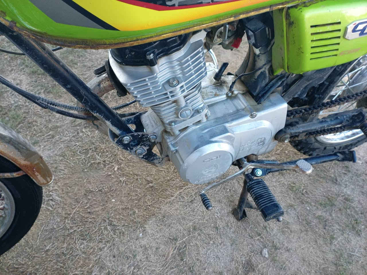 دراجه نامه برو موديل 2022 محرك بلادي فول نضافه ونشاط ( تشغيل نكره كهربائيات شغاله كامله) السعر ( 325)وبيها مجال حك الجيه *********** خاص ما جاوب الشراي يتصل السكن ديالى ( ناحيه كنعان)
