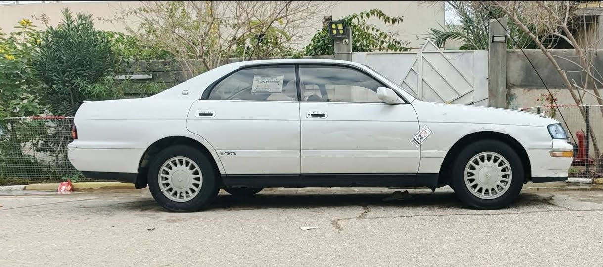 بطه كراون موديل 1992  بيهه بارد قليل بالمدكر الوره اثر طخه   وبيها جراد بالجنطه والبنيد وشوي خياسات 
  . تبريد منضومه جديده  كهربائيات كلها شغاله  السنويه جديده بأسمي. رقم بصره ومكانها بصره. السعر. 58 وبيها مجال    واتساب ***********
