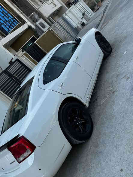 السلام عليكم 
جارجر ٢٠١٠ رقم اربيل جديد هزه وسنوية بسمي مكينه ٣٥٠٠ سياره بدون ارباك ولا تبديل فقط صبغ والسونار مرفق حداديه قبل سبوع امامي خلفي وتخم تاير جديد ما ناقصها شي جاهزه من كل النواحي ☑️السعر ١١٠$ مكان السياره بغداد المعلمين ‭٠٧٧٣ ٧٣٣ ٢٠١٦‬
