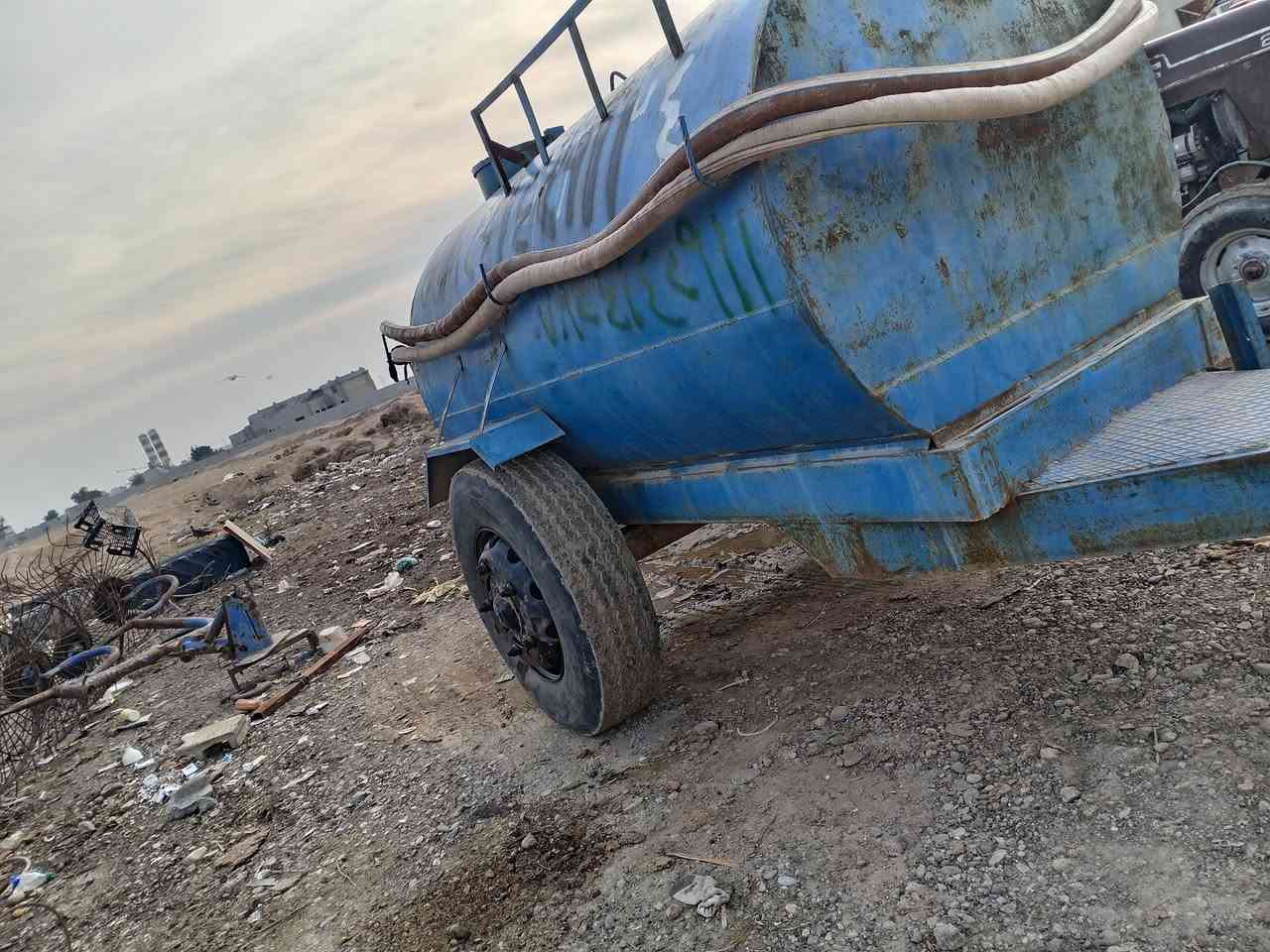 مقاطير للبيع في العلم الرقم ***********
