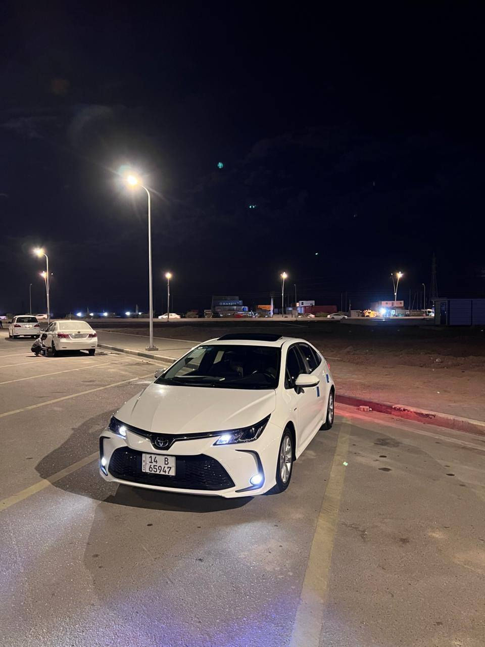 سلام عليكم لبيع او للمراوس حسب القناعه والفرق موجود كورلا 2025 هايبرد فول مواصفات كفاله عامه ماشيه 10 الف رقم بصره تحويل السعر قفل 168 
مكاني البصره الهارثه السعر قفل 168
*********** البصرة, العراق
