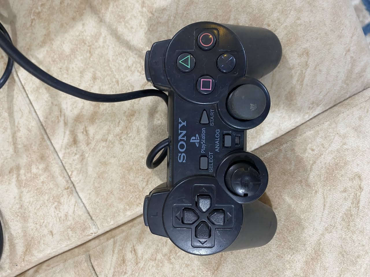 بلايستيشن 2 شغّال، ويا يد وحدة، السعر 25،


**إذا كنت صاحب هذا الإعلان وتريد حذفه لأي سبب، رجاءا أرسل رسالة إلى الدعم الفني**