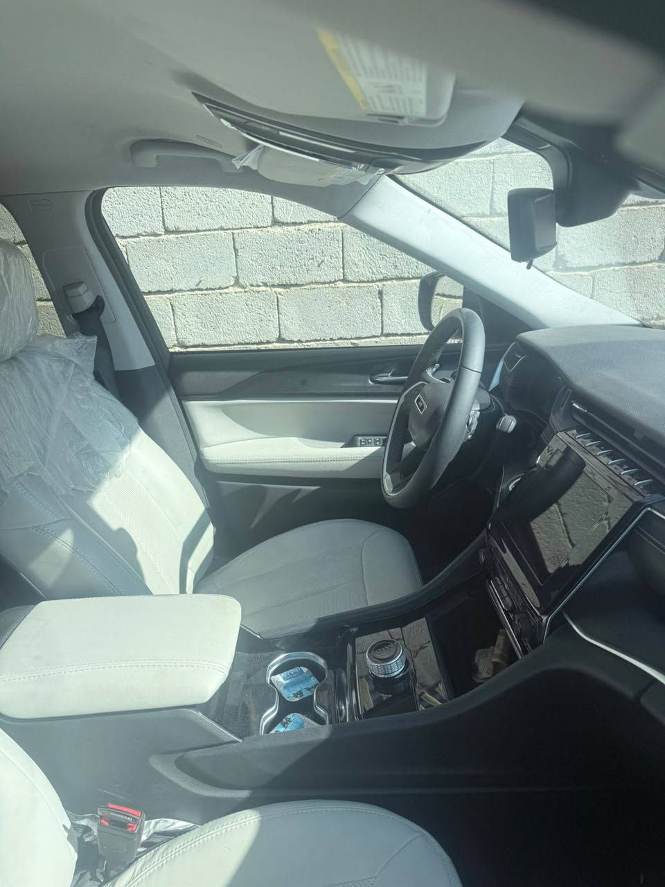 سلام عليكم جيب لاريدو 2023بدون رقم صورالحادث بلمنشور سياره جديده السعر285اوبيها مجال مكان السياره كربلاء الامام عون ع للاتصال ***********
