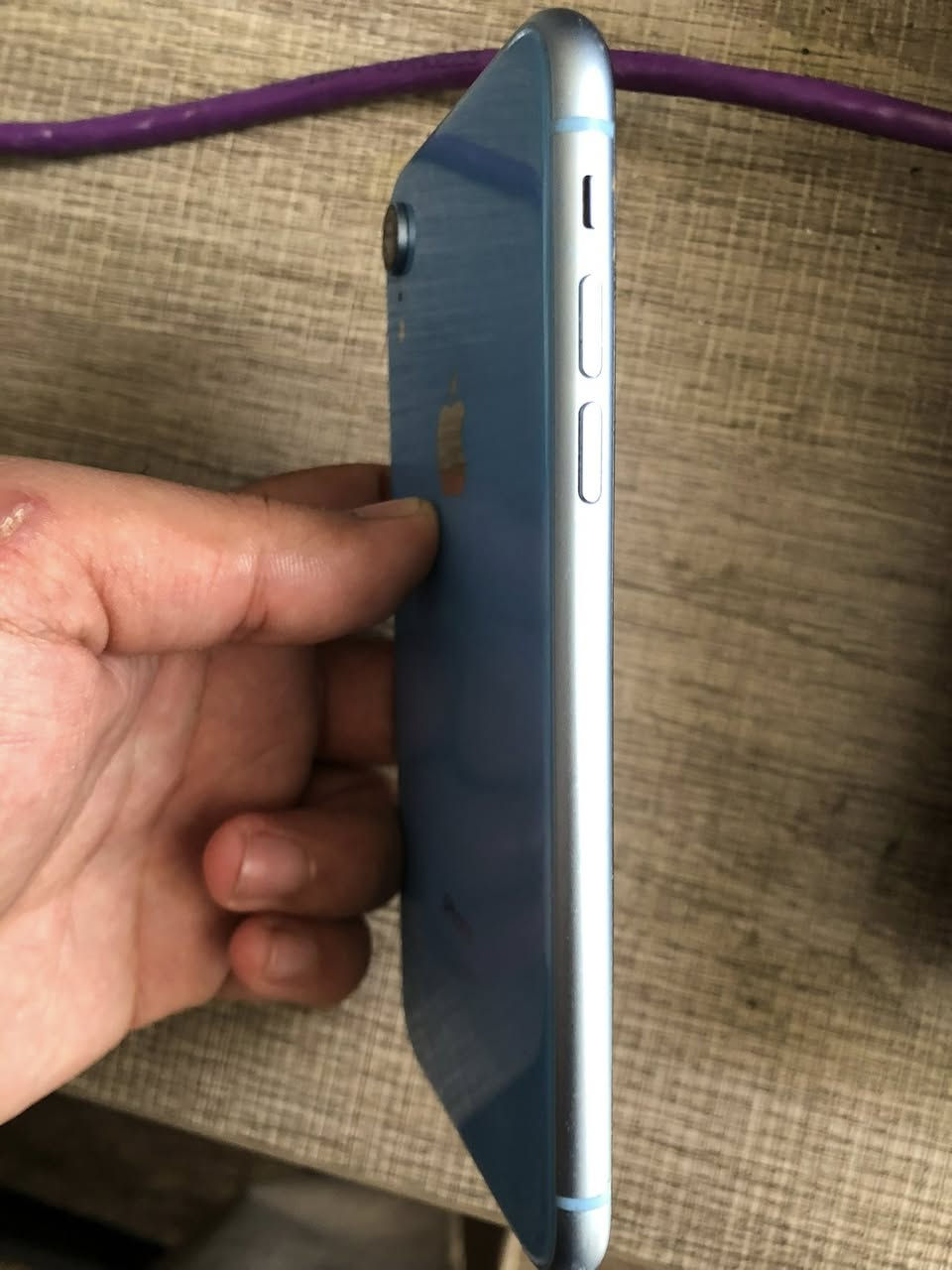 ايفون xr للبيع 
Iphone xr 128 gb 
الجهاز ممفتوح ولا مبدل بي اي شي ويا كارتونته نضافة ٩٥٪؜ 
بطاريه 86% 
فقط فيس اي دي واكف بالتحديث
السعر ١٧٥ 
بغداد حي المعلمين 
***********
