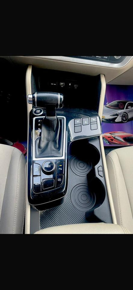 سبورتج خليجي موديل 2023
وكالة نيم
 
‏‎عداد المسافه28 الف كيلو متر السيارة بيها 3 قطع صبغ حادث سطحي بدون دواخل وباب الي بصف السايق ربعه بارد

-رقم اربيل سياره باسمي هزه وسنويه جديده 
‏‌‎-بانوراما 
-بصمتين
‏‌‎- سعة المحرك 2.0L
‏-‌‎ مرتبط بناقل حركة أوتو 
‏‌‎- عدد AIR BAG6
‏‌‎- حساسات أمامية 
‏‌‎- حساسات خلفية
‏‌‎- لايت زينون + LED
‏‌‎- كشافات 
-كشن السايق كهرباء
‏‌‎- بك لايت LED
‏‌‎- ويل كب 19
‏-‌‎ اريل نفكيشن
‏-‌‎ تشغيل عن بعد 
‏‌‎-فتح الصندوق كهرباء ذكي 
‏-‎ دشبول شاشة 
‏‌‎- شاشة Apple Car play 
‏‌‎- كاميرا دوارة
‏‌‎- الانارة الداخلية LED
‏‌‎- تدفئة المقود  
-تدفئه كشنات 
‏‌‎- مثبت السرعة Cruise 
‏‌‎- أوضاع القيادة  Drive Mode
‏‌‎- فحص أنظمة السيارة 
‏‌‎- حساسات ضغط اطارات 
‏‌‎- شفتات مقود
‏‌‎- تبريد شاشة
‏‌‎- هاند بريك بصمة 
‌‌‏- ABS 
‌‌‏- Auto Hold    أوتو هولد
‏‌‎- نظام مانع الانزلاق
‏‌‎- نظام نزول المنحدرات 
‏‌‎- اشارة في المرايا الجانبية
‏‌‎- مخرج منفذ الطاقة 
‌‌‏- رادارات جانبيه مع رادار خلفية 
-شاحن هاتف
للاتصال ***********
غير متواجد على الفيس
