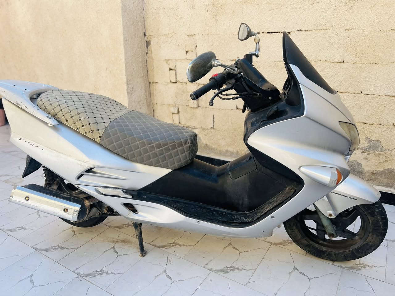 سلام عليكم تراجه صفر 6 تراجه نضيفه مكفوله من كهربايت مكينه شرط نهضه ومعدل خير من الله سعر خاص مكاني رميثه وشراي بي خير ويللل رقمي (‭0781 377 6536‬
