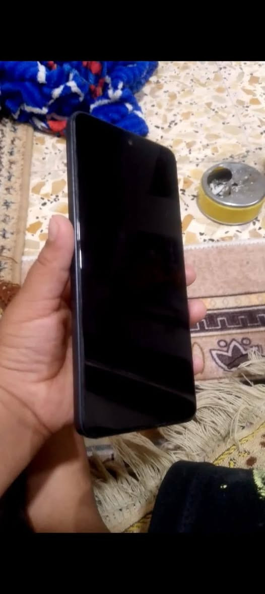 سلام عليكم تليفون للبيع السعر 250 او بيه مجال سبب البيع محتاج الرقم متواجد واتساب ***********

