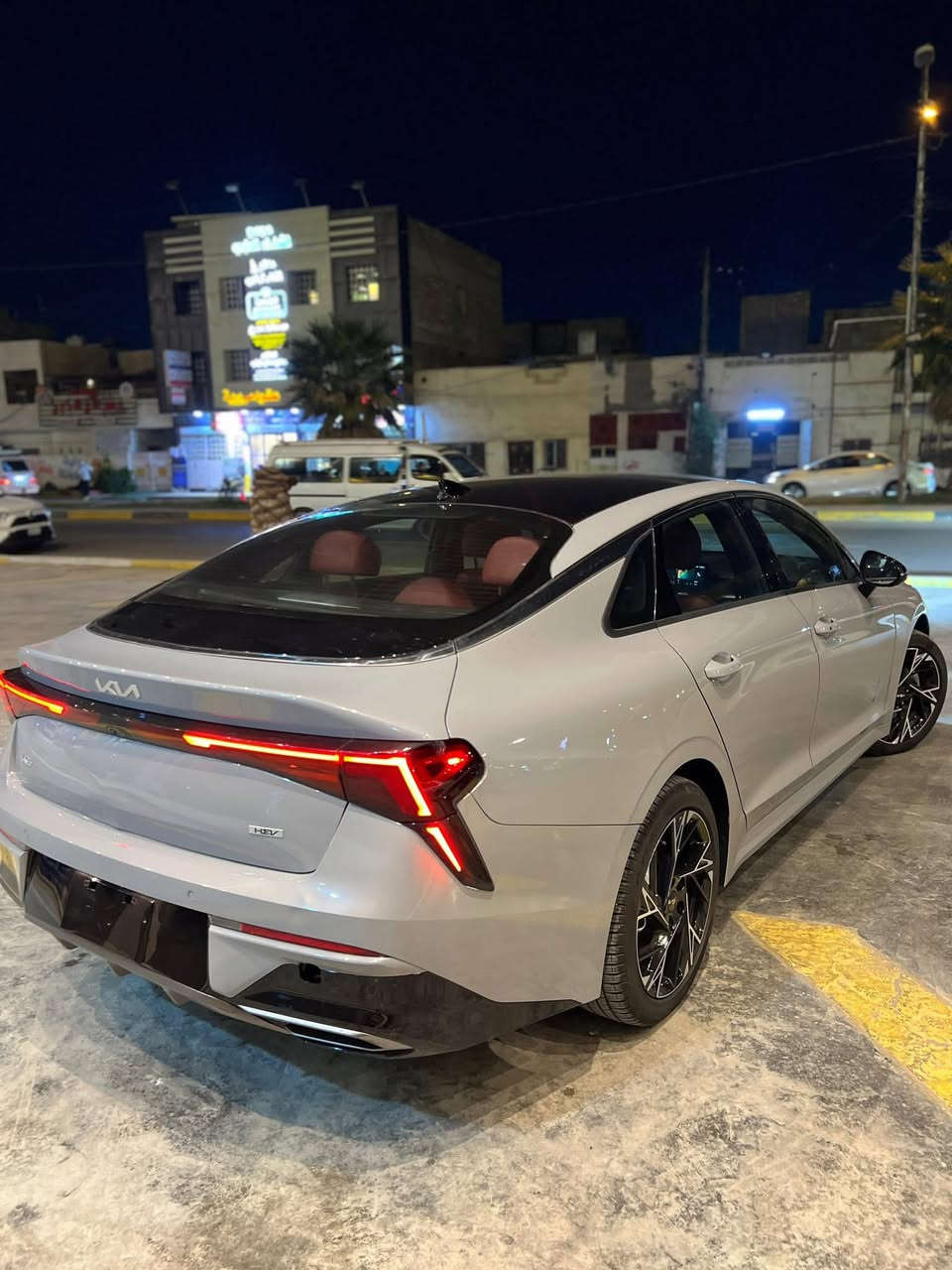 للبيع K5 موديل 2025 GTLINE اسمنتي

مواصفاتها 

1-مكينه 2500تنفس طبيعي 

2-مازدات ذكيه تصعد وتنزل وتفتر معه لاستدارة 

3-كشافات ضباب

3-بك لايت LED

4-أشاير بالمري 

5-بانوراما

6-6 حساسات إماميه 

7-حساسات خلفيه 4

8-رادارات محيطيه امامي خلفي جانبي 

9-قياده ذاتيه 

10-توقف ذاتي

11-ستيرن حرف D رجاج 

12-تحديد مسار 

13-رادار تفاعلي 

14-مثبت سرعه

15-أوامر صوتيه 

16- شاشه متصله 

17-شاشة اعطال 

18-شاشت تكيف لمس 

19-هندبريك بصمه 

20- وضعيات قياده4 

21-شحن لاسلكي 

22-وتو هولد 

23-كرسي كهربائي جلد 

24-تدفئة مقاعد إماميه 

25-تدفئة ستيرن 

26-سماعات BOSE 

27-أضويه داخليه لمس 

28-داخل احمر 

29-دبل جام

30-دفع رباعيAWD or TWD

31-تشغيل عن بعد

32- اضويه ترحيب عد القتراب

33-ستيرن رجاج منبه

وباقي المواصفات معروفه 

ماشيه 12 ألف 

السياره بيه جنطه مبدله بلاديه نفس لون 

جاملغ الخلفيبي صبغ قليل  لحد قبق البانزين والبنيد مصبوغ 

شاصي امامي خلفي لغد كفاله


**إذا كنت صاحب هذا الإعلان وتريد حذفه لأي سبب، رجاءا أرسل رسالة إلى الدعم الفني**