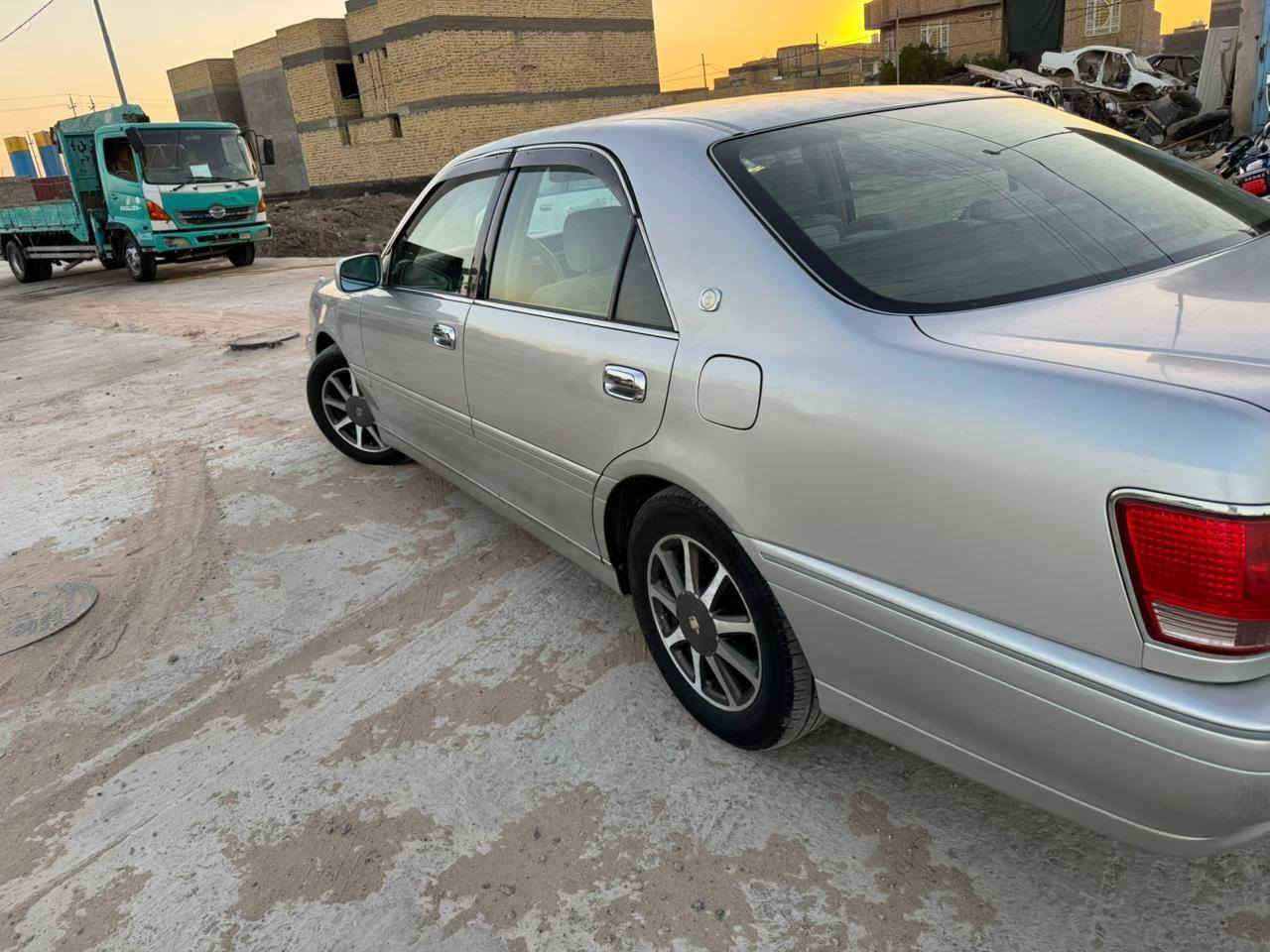 السلام عليكم 
ملكه موديل 2001
رقمه ميسان مشروع وطني تحويل مباشر
تخم تاير  مكينه وكير 
مكينه ديفور الصغيره 
مشروطه من الصبغ والحادث وعيب الشرعي 
السعر $130 وبيه مجال 
العنوان ذي قار قضاء الفجر 
غير متواجد ع النت 
الاتصال ***********
