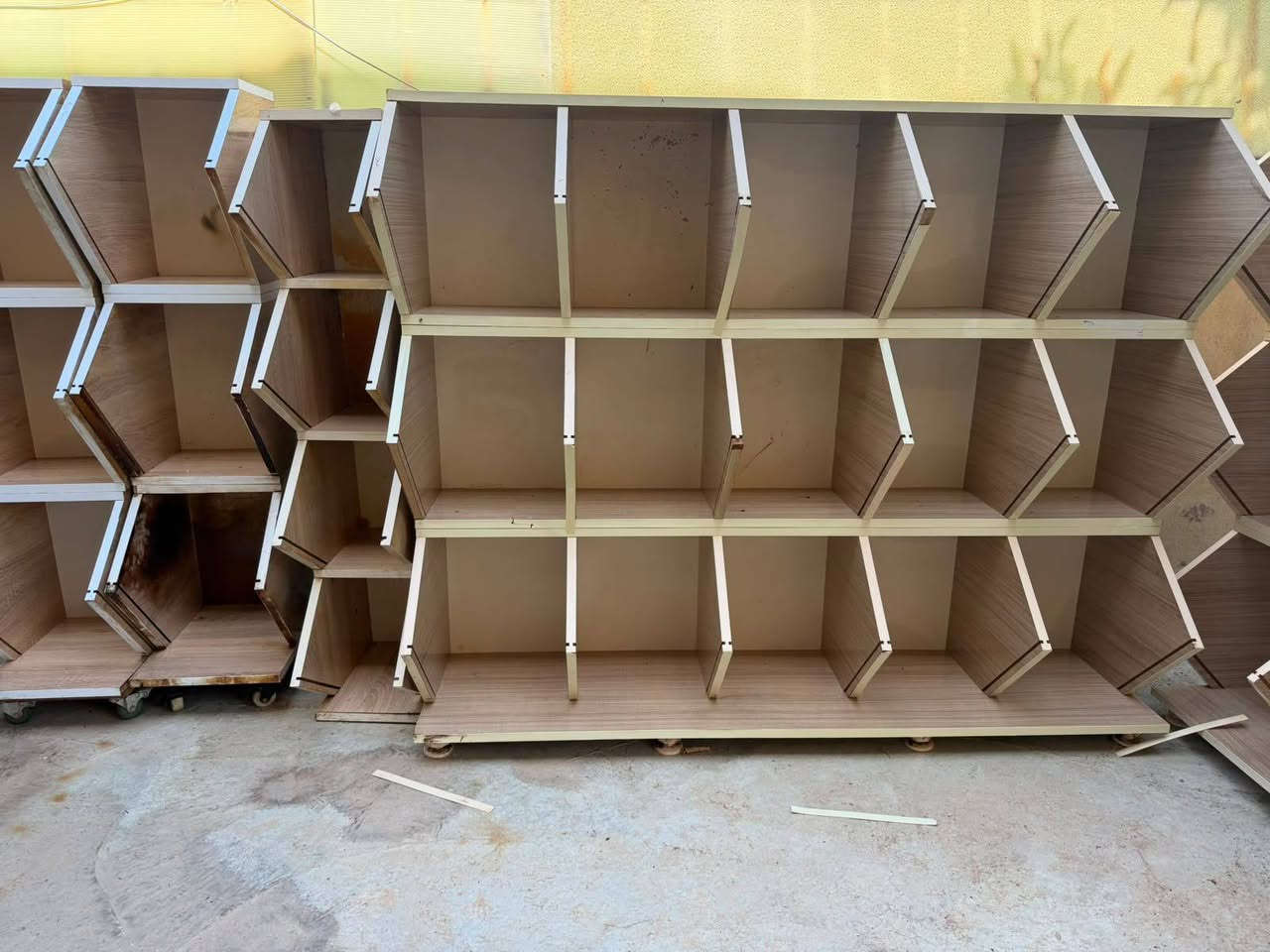 رفوف مع ميوزا بشرط نضيف شراي راسل خاص


**إذا كنت صاحب هذا الإعلان وتريد حذفه لأي سبب، رجاءا أرسل رسالة إلى الدعم الفني**