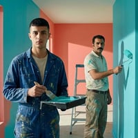 اخواني الاعزاء ستاف صبغ جاهز و متقدم وعدنة معرفة قوية عن الاصباغ  كامل...