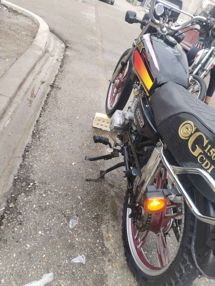 سلام عليكم دراجه البيع سيفان 2019وراق كرتونيه مكينه خرسه مابيهه ي شي كهربائيات كلهه شغاله دشبول شغال سرعه بانزين او مراوس بماكس رياضيه نتصال ***********
