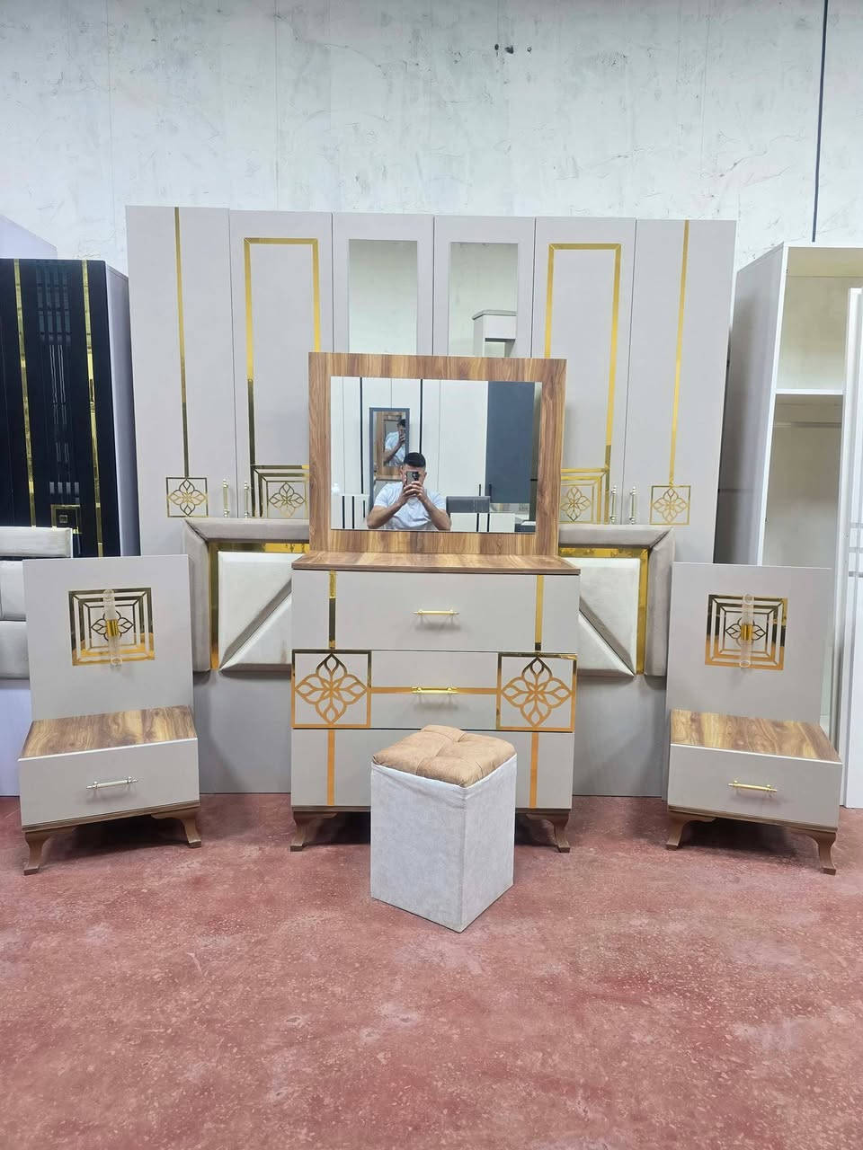 غرفه نوم تركي اخت جديد  💗نظافه 100ب100 
#6قطع 💗ب500💗توصيل وشد مجاني بغداد 
#يوجد.انواع الغرف خاص خ


**إذا كنت صاحب هذا الإعلان وتريد حذفه لأي سبب، رجاءا أرسل رسالة إلى الدعم الفني**