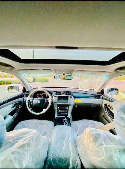 شاهینە 
تبرید و گەرمی مەزبوت 
ناو ڕەساسی 
کوشن کارەبا 
هەموو گیانی ئیشەکات مەزبوت 
ڕۆن و هایدرۆلیکی تازە گۆراوە 
تایە و بانسی تازەیە 
داشبلی زۆر جوانە یەک نوقسانی نیە  
‎بەس موسە و سەیارەی مەعرەز نیەTB
نرخی ٦٥ و معامەلیە 
ژمەرەی تەلفۆن *********** WhatsApp~vibar Telegram هەیە
