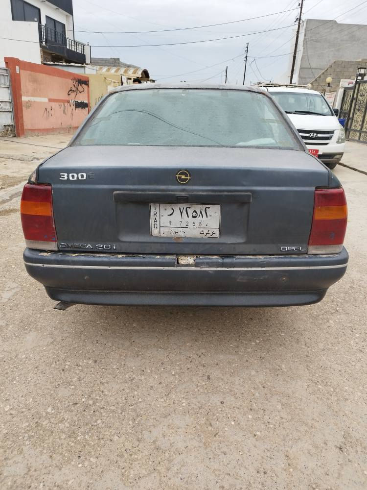 اوبل اوميكا سنويه خضره ار ماندل صاحبهاا بدون ضربه وصبغ محرك ٢٠
سعرها ١٤ قفل عنوان كركوك *********** كركوك, العراق
