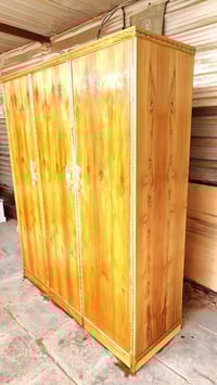 كنتور ثلاث أبواب • مستعمل قليل • للبيع