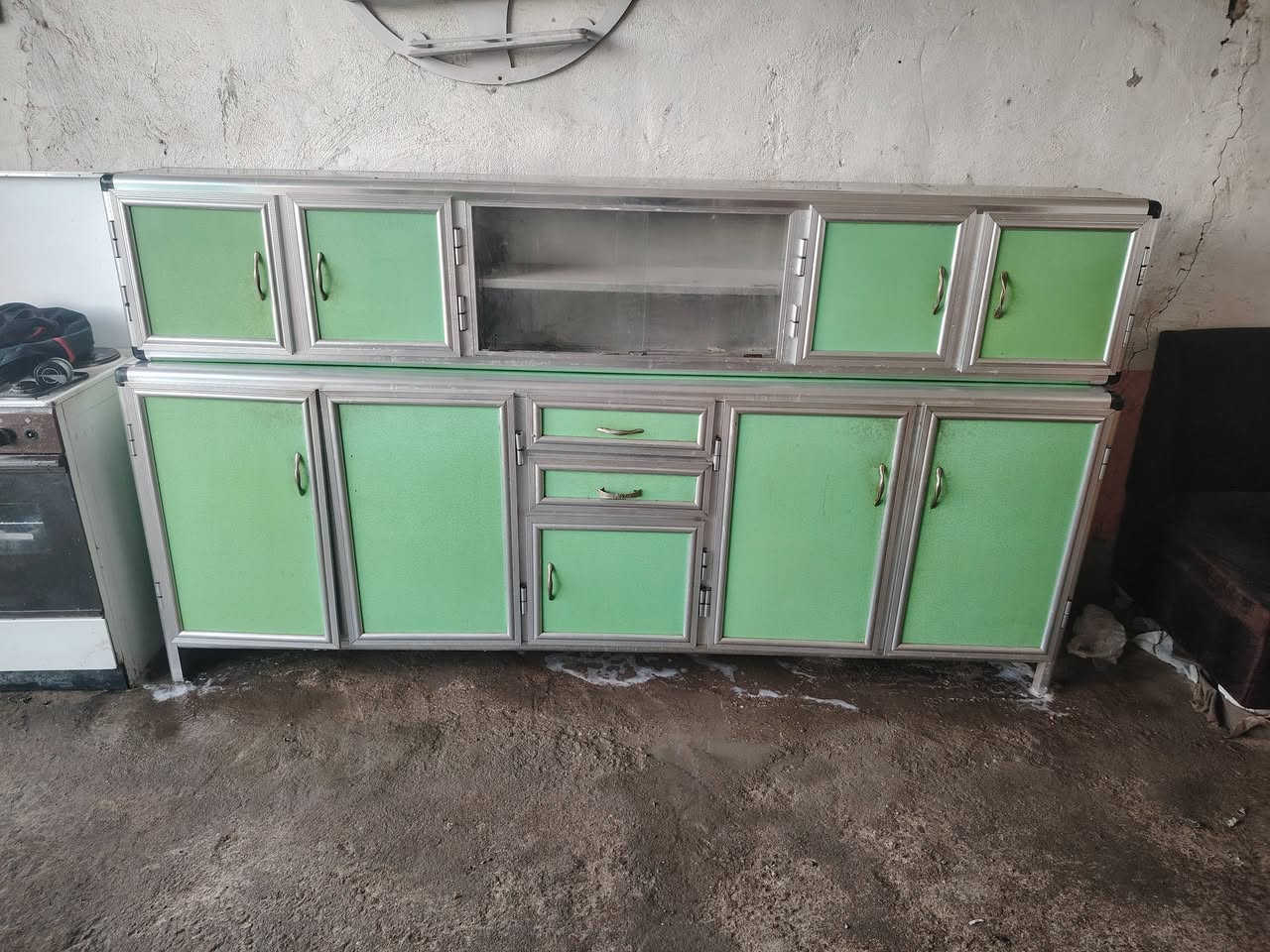 سلام عليكم كاونتر للبيع نضيف السعر خاص ويرهم مراوس المكان حله ورديه خارج قرب مستشفى الكفيل *********** وأيضا نشتري كافة الغراض بسعار مناسبه
