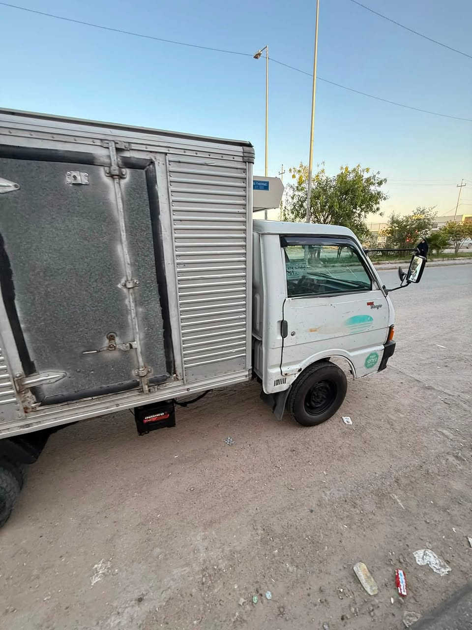 كيا براد موديل ٩٥
سنوية جديدة ورقم انكليزي
تخم تاير 
مكينة شرط
حدادية شرط قبل شهر كملتهة
تخم تاير جديد
براد شغال وخير من الله جاهزة السيارة 

السعر ٥٠ ورقة ومجالها بسيط جدا 
مكان السيارة ناصرية 
للاستفسار ***********
