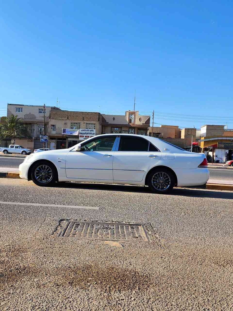 السلام عليكم شاهينه للبيع موديل 2004 شاصي 82 رقم كركوك مدفوع كمرك  وضريبه صاعده هزه  المواصفات 6 بصمات فتحه سقف 4 كشنات جلد مري شفط جام عن بعد يصعد وينزل ع الريمون  ثلاجه 3 قطع بردات لايت 5 قطع دوار  مانع انزلاق ارضيه جلد  كامره دواره تحويره الفوك امارات الجوه نجف كير ومكينه  جدد تبريد ثلج ثلاث قطع  مكفوله كص ونقل جثه السياره بسم شخص مو شركه يسوي وكاله عامه  خاصه بلمركبه يعني الك حق انته تداور السياره بدون ماتحتاج الراعي السياره مكفوله فقط الجاملغ الوره دحجه ستوته ونصبغ السعر 125 وبيها مجال مكاني النجف  للاستفسار ***********
