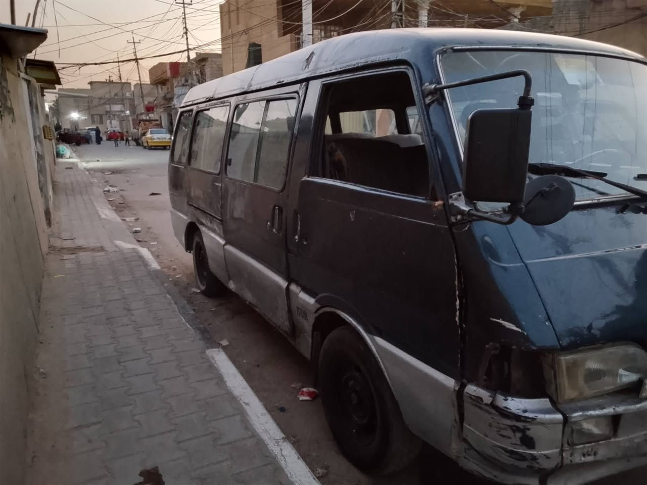 سلام عليكم اسيا للبيع موديل 94رقم الماني بغداد مكينه كفاله الكير الثاني فقط يفلت اكسل كفاله صدر امامي وخلفي جديد كهربائيات كله شغاله باور مشط باتري وسلف جديد زوج تاير جدد تريد مداور تريد وكاله خط وبحث جديد البدي شوف العين السياره مطلوبه غرامات مروريه فقط  السعر 25 وبيها مجال بسيط مكاني كربلاء للاستفسار اتصل ***********
