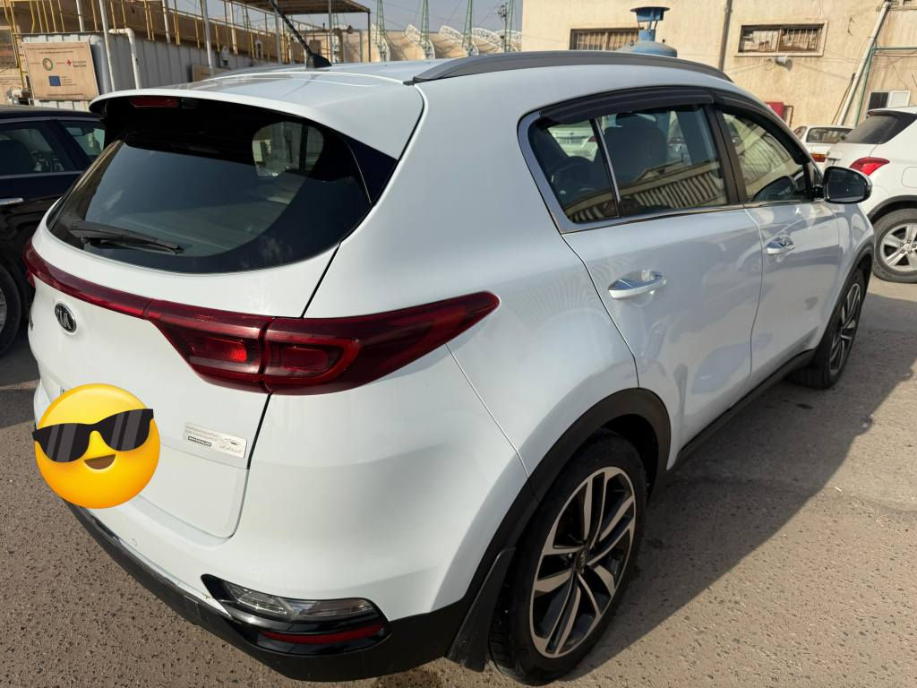 سبورتج ٢٠٢٠ ابيض الشركه الدوليه
رقم بصره دولي بأسمي
كفاله عامه من كل شي عدا شخط بسيط بباب السايق
سيارة جاهزه من كل النواحي وماناقصها شي  
ماشية 61 الف مواصفات عاديه السعر ٢١٠ وبيها مجال للشراي 
البصره - شط العرب
*********** البصرة, العراق
