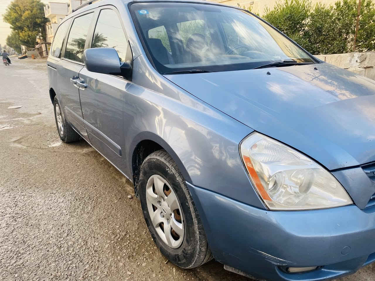 سيدونا امريكي ٢٠٠٩ 
٧ راكب 
رقم مميز 
تبربد تدفئه فول 
صدر جديد 
غرفتها نضيفه ما بيها اي نقص 
سياره بيها قطعتين صبغ باب خلفي وجاملغ وهلال جها عكس السايق  
المحرك بحاله ممتازه نوزلات بلكات كلها جدد 
سياره صافيه وناعمه استخدام داخلي سياره ما متعوبه ومال جناي . 
سعر ١٣٠ وبيها مجال للشراي 
سياره مكانها هيت للاستفسار ***********
