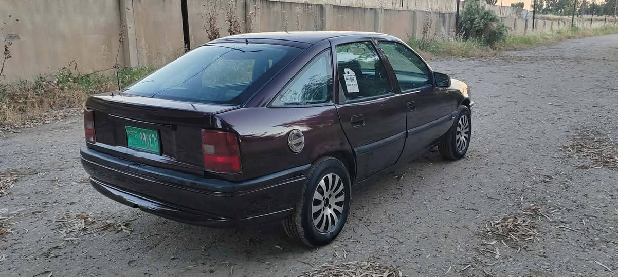سلام عليكم عندي  فكتره ١٩٩٢ حجم ١٨ محرك كير شرط صبغ جماليه بدون ضرار او معجون سياره جاهز ما بيه نقص كربون بانزين بيه لايت زنون اصلي  شرط تحويل موجود خاص***********

