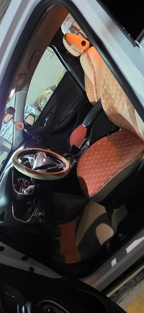 السلام عليكم
مكلف بالنشر السيارة مو الي ما اعرف هواي تفاصيل عنها الرقم بي واتساب 
ماليبو LT
 وارد امريكي محرك 1.5 turbo
موديل 19 لون ابيض رقم بغداد
حادثها بسيطة طخة بالجاملغ من جهة السايق مصبوغ وايضا شوية من باب السايق فقط صبغ مباوك لون والباقي كلة مكفول والحادث بالصور واضح جدا
السيارة ما شاء الله جديدة وماشية 66mil 
بصمة تشغيل و أبواب وجنطة 
وشاشة وكامرة 
وايضا بطارية وتايرات وادامة كاملة مسويلها مناقصه شي
السعر 120 وبي مجال 
مكاني بغداد عويريج
رقم الهاتف ***********
