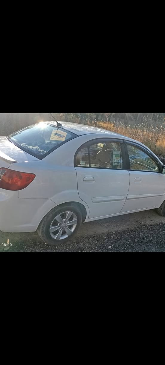 سلام عليكم كيا ريو ٢٠١٢ رقم سليمانيه باسمي هزه جديده رقم دولي سنويه لغاية ٢٠٣٠ محرك ١٦٠٠ قطرتين ماشيه ١٤٢ تبريد تدفئه مكفوله من الصبغ والبارد التبديل والباقي مبين بالسونار سعرهه ٩٨ وبيه مجال بسيط مكانها ديالى بلدروز رقم *********** ***********
