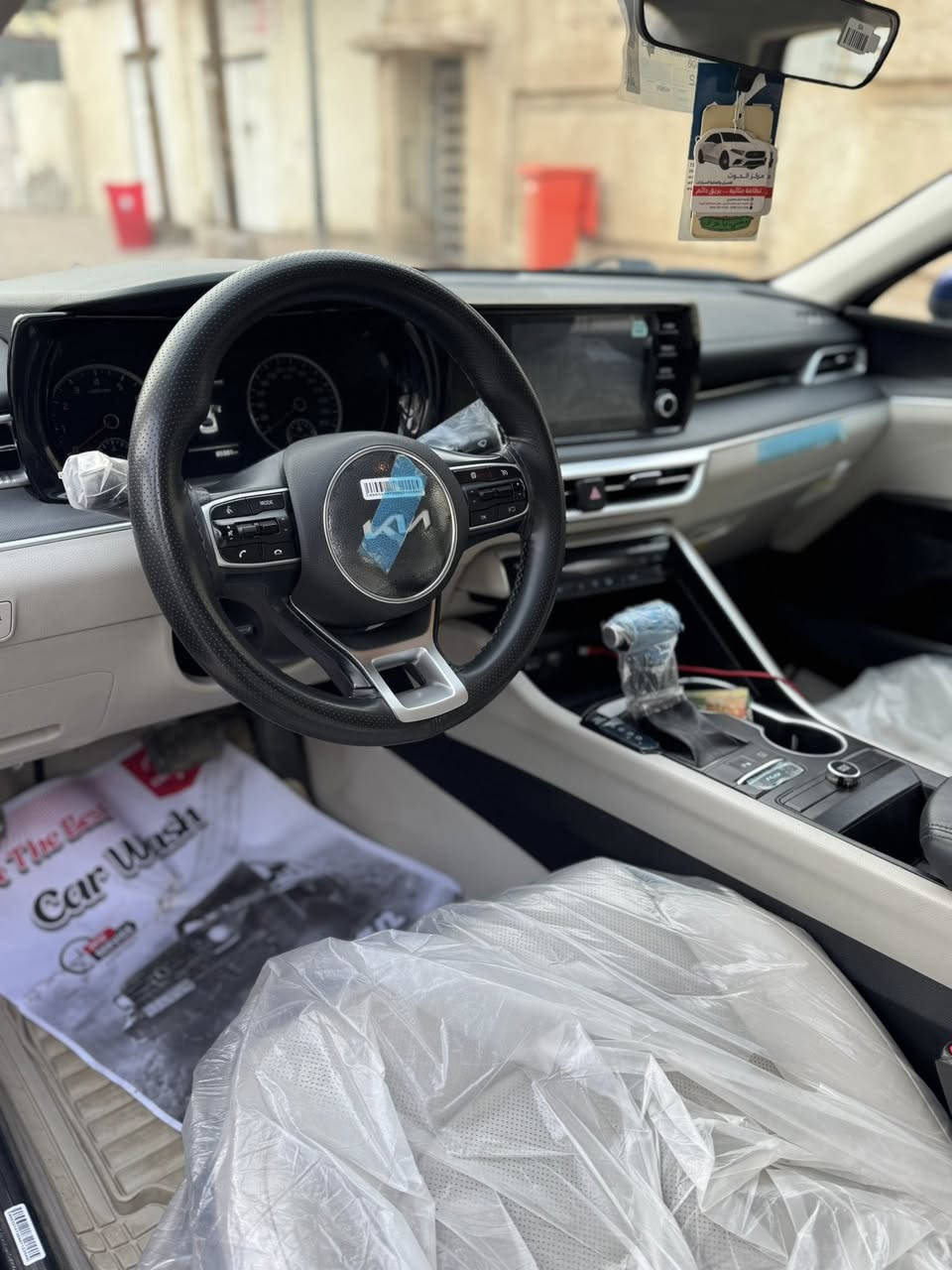 السلام عليكم K5 خليجي وكالة موديل 2022
لوون ازرق مميز بالخليجي
فوول المواصفات عدا الفتحة
1-بصمة تشغيل+ابواب+صندوق
2-يدات نيكل
3- حساسات امامي + خلفي
4- محرك 2000 دوش
5-لد امامي خلفي + لد خلفي متصل
6- ترحيب بل مري عند الاقتراب
7- مري شفط
8- كامرة خلفية دوارة
9- شاشة لمس
10-شاشة تبريد لمس
5-11 وضعيات قيادة
12- مخرج usb عدد 4
13- كاشف ضباب
14- مانع انزلاق
15- كشن السائق كهربائي
16- تثبيت سرعة السيارة
17- فول تحكمات ستيرن
18- شاشه اعطال
دوشمة ارضية+ كشنات
فبغ الصندوق صبغ وبارد باب السايق فقط
ماشية 85 كيلو
مكان السيارة بغداد حي الجامعة
الرقم للاستفسار ***********
السعر 174$ وبيهة مجال بسيط
