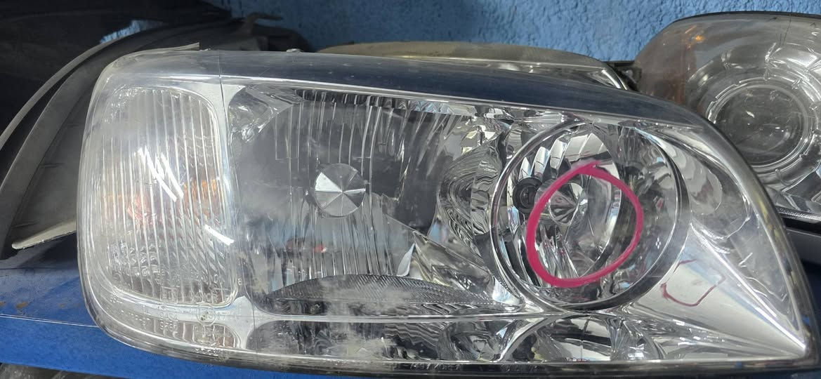 السلام عليكم
تخفيضات  
تحطيم الأسعار يوجد لدينا توصيل كافة المحافظات 
اسعار مناسبه جدآ جدآ جميع انواع السيارات الكورية والأمريكي والفرنسي وغيرها للمعلومات والاستفسار الاتصال بالرقم  ***********
يوجد لدينا لايت وامرايات وبك لايت وسماعات وبلكات ناريه مستعمل حاوية اصلي 
يوجد لدينا ماء راديتر زيتي كوري اصلي 
يوجد لدينا دهن محركات الديزل  والبنزين  أصلي كوري 
يوجد لدينا مراوح بأسعار مناسبه جدآ 
واسعارنا معروفه 
اي قطعه لايت  ٢٥ الف مهما كان نوعها 
اي قطعه بك لايت  ١٥ الف  اي نوع سياره 
مرايات  القطعه  ٢٥ الف ام الإشارة  كافة السيارات 
مرايات  بدون إشارة  ١٥ الف كافة  السيارات
