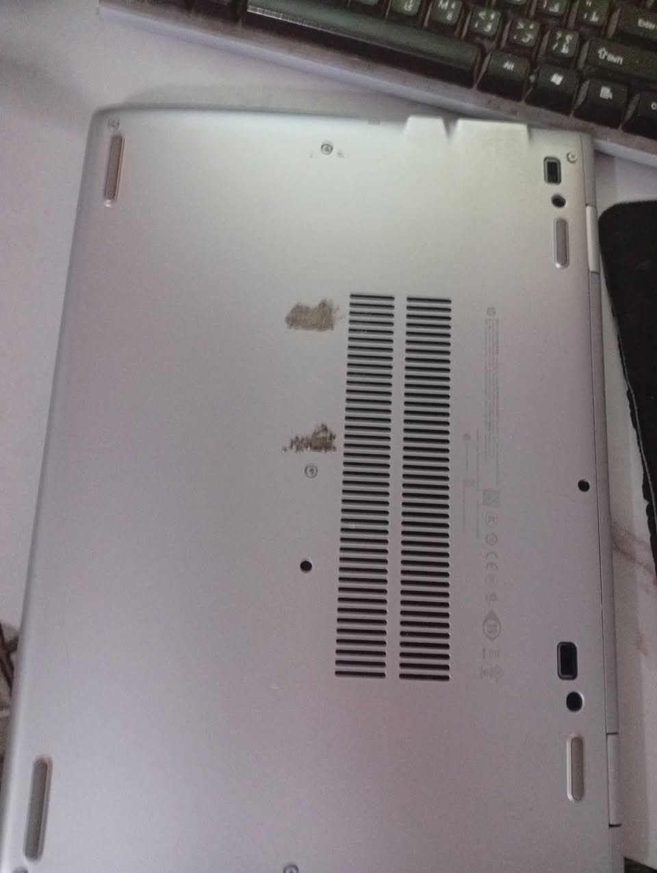 وصلنا جهاز عملي وأنيق بسعر اقتصادي جداً
 فقط 200 الف  دينار 

 HP ProBook 640 G4
 معالج Intel Core i5 الجيل الثامن 
 رام 8GB DDR4 قابلة للتطوير
 كرت شاشة داخلي  Intel 4G 
 هارد SSD سعة 512GB سريع 
 شاشة 14 إنج مناسبة للدراسة والعمل المكتبي
 مثالي لبرامج Word وExcel وPowerPoint والتصفح والأعمال اليومية

 الهدايا المجانية:
 شاحن HP أصلي
 حقيبة لابتوب

نظافة الجهاز 80٪

 حق الفحص أمام المندوب للتأكد من المواصفات والنظافة

 خيار ممتاز للطلاب والموظفين ولكل شخص يريد لابتوب عملي وسريع بسعر مناسب.

 للاستفسار أو الحجز  تواصل *********** واتساب
