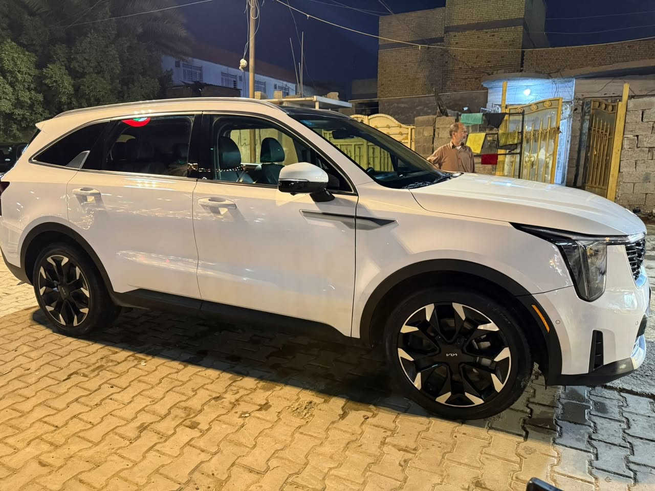 كيا سورنتو 2024   رقم بغداد
وارد امريكي مكينه 2500 تبربو 
اذا اكو امراوس بيكم هايلوكس حديثه
السياره 7 راكب 
كشنات تبريد 
اشايره بل مري
الشاره كامره بل شاشه
ويل 20
السياره 4كامرات
السياره ماشيه 9 الف
حادثه بس الجاملغ اليسر
صور الحادث منشوره  
العنوان بغداد المعلمين
السعر 278
***********
