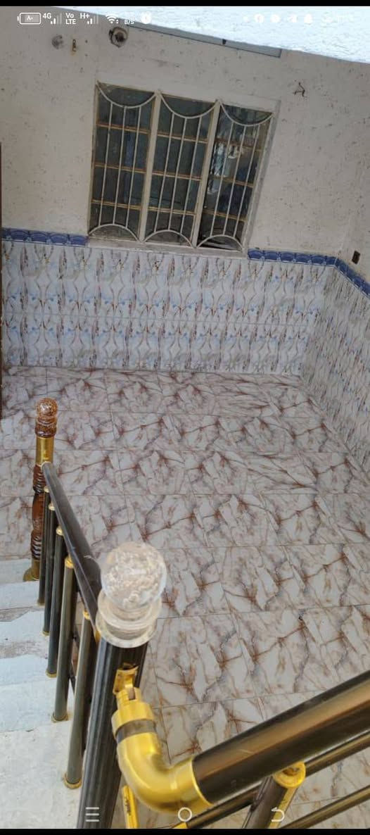 قصط ونقد
 بيت للبيع 
مساحته 100م. طابو صرف 
البيت قاطين غرفتين وصاله ومطبخ وصحيات 
البيت جاهز مي وكهرباء ومجاري 
مكان البيت (ديالى الخالص هبهب) 
(هبهب القديمه يم النهر )
يرهم نقد واقصاط سعره حيل مناسب 
اي استفسار عل سعر ***********
