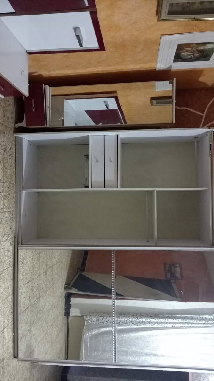 للبيع اخوان الشعب  *********** السعر ٢٠٠
