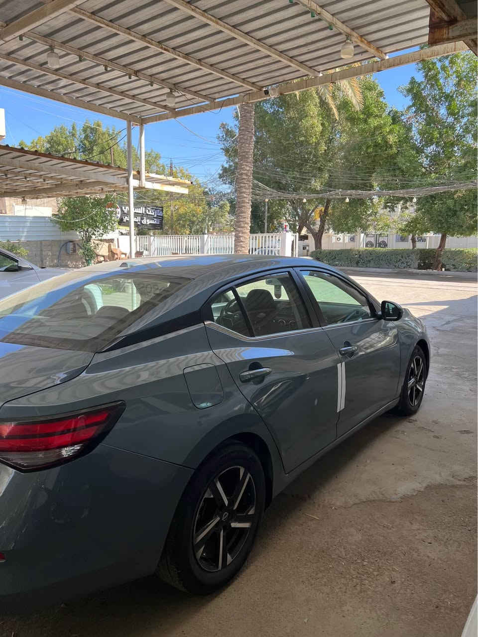 سلام وعليكم نيسان موديل 2024 رقم بغداد سياره جديده مكفوله ضررها فقط صندوك بدون ايرباك سياره جاهزه جديده سعر 133 وبيها مجال رقم الهاتف *********** بعقوبة, ديالى
