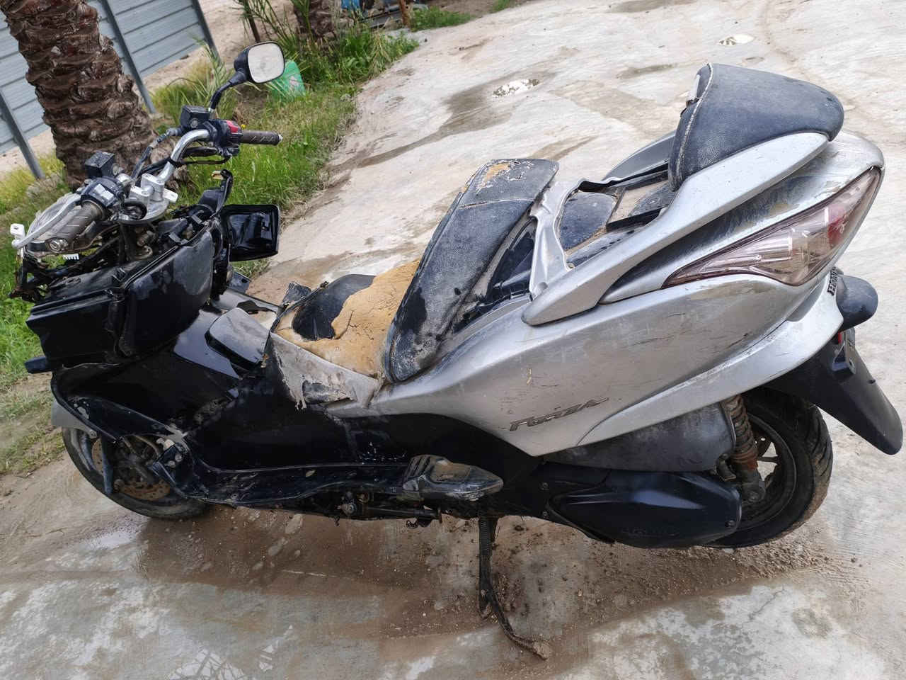 سلام عليكم دراجه فورزه بصمه ضايعه اوراق ضايعه كفرات موجوده محرك نضيف العنوان بغداد سبع البور السعر خاص للتواصل ‏‪0787 798 8852‬‏
