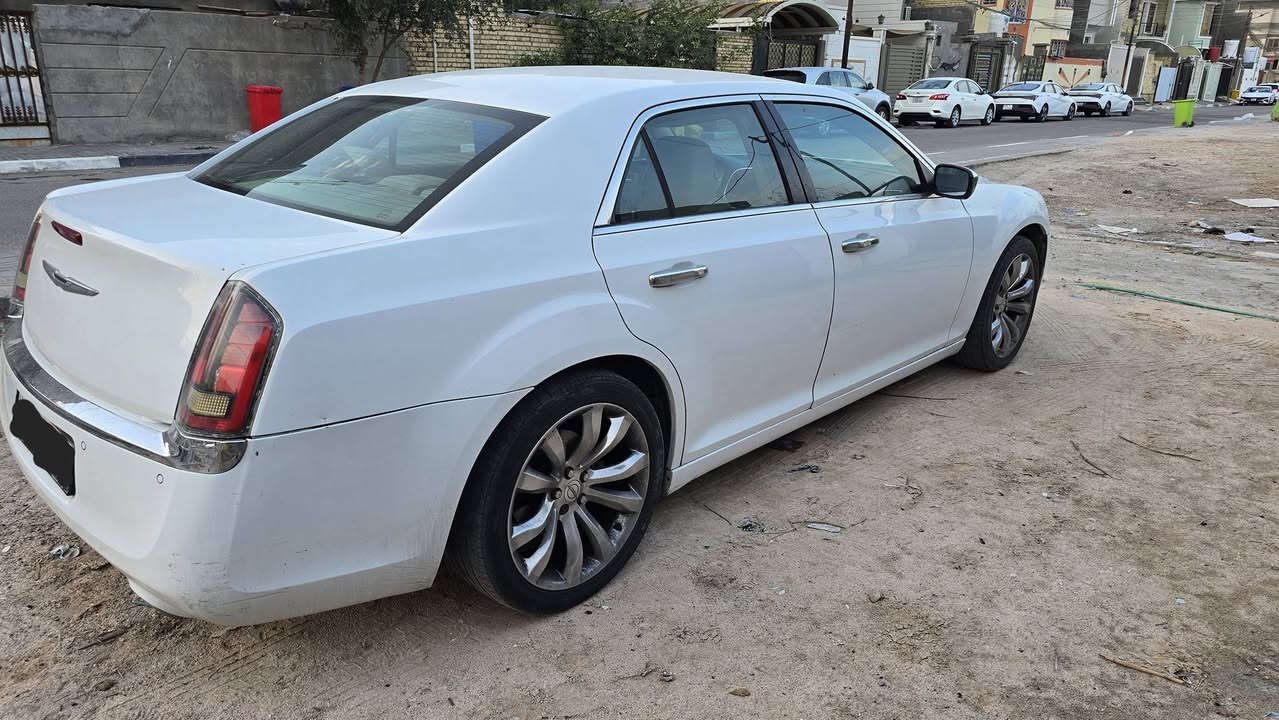 السلام عليكم أوباما 2013 للبيع
سياره نظيفة وجاهزه حداديه جديدة تبريد شغال سعرها 
( 90 ) ورقه السياره ( كلك ) للاستفسار ***********
