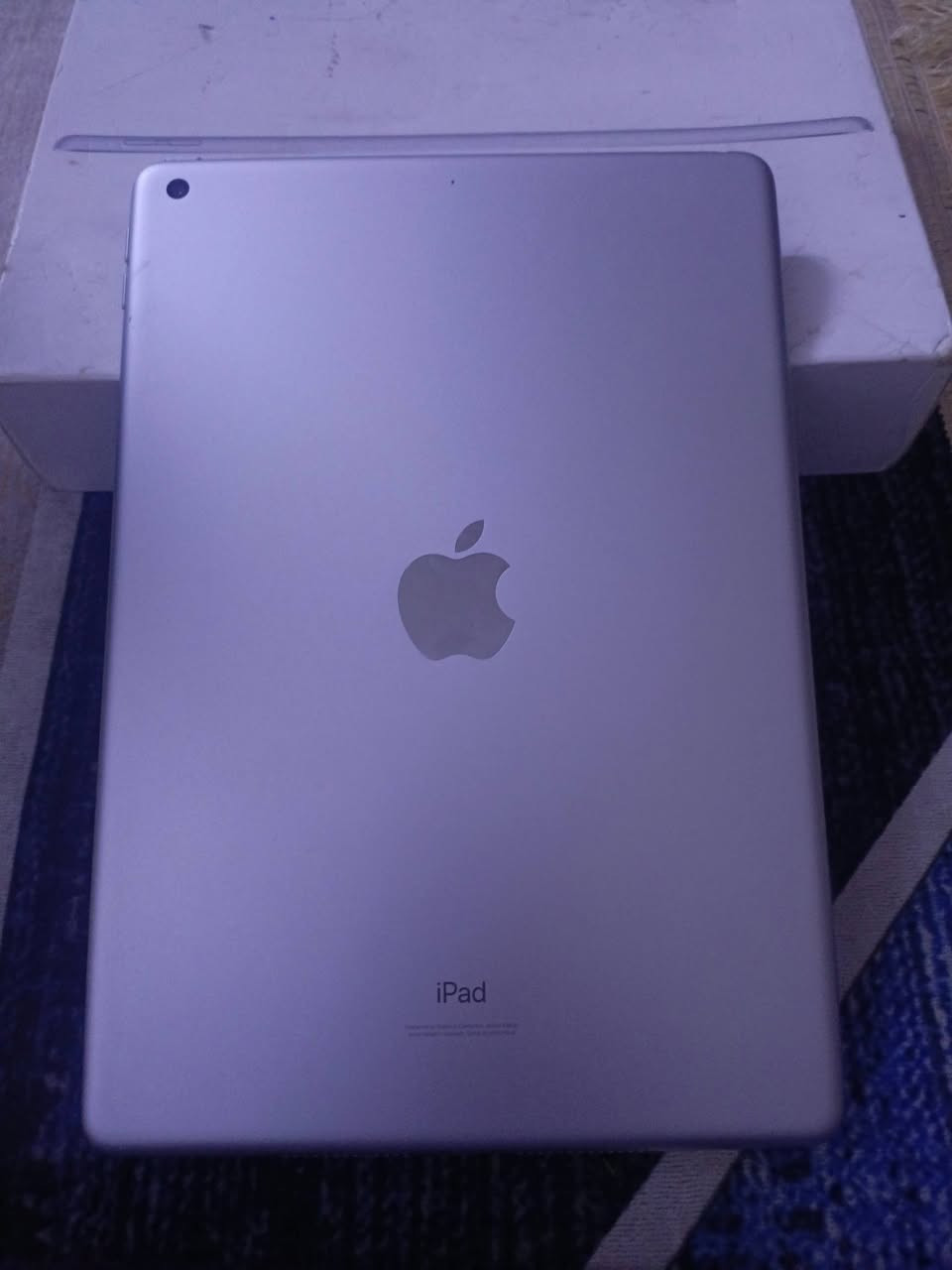 سلام عليكم ايباد 9جديد
كامل ملحقاته علا وضع شركه ذاكره 64 
ب 270وبي مجال بغداد حي اور ***********
