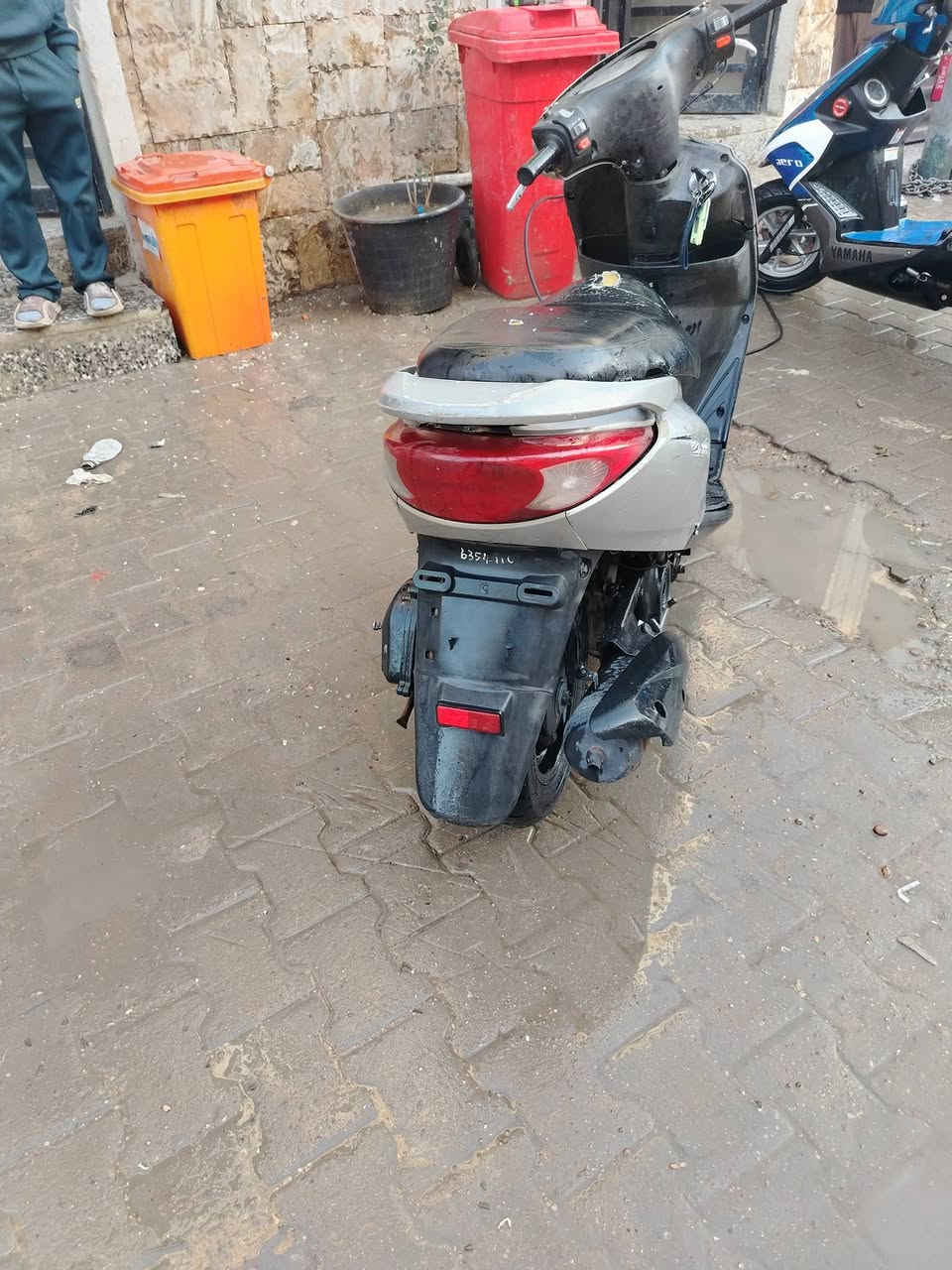 سلام عليكم بريز للبيع مستعجل لاستفسار اتصال برقم ***********
