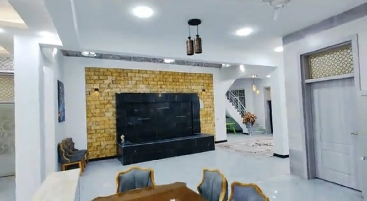 دار للبيع كربلاء حولي ابو مهدي المهندس
حي السبطين قريب على طريق الزائرين 

المساحه ٤٠٠ متر ركن طابق واحد

زراعي عقد ٣٥

***********
