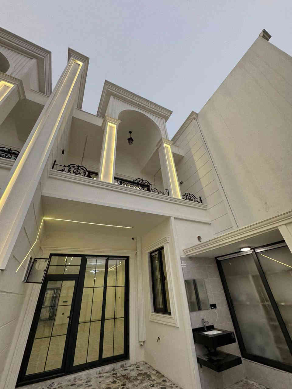 داران طابقين واجهة ملكية
مساحة كل العقار : 100m
 
موقع 📌 : كركوك شوراو خلف الفراعنه

سعر كل عقار : 85 مليون قابل لتفاوض

عدد غرف كل دار : 3 غرف نوم  

للأستفسار : التواصل على رقم التالي 

 📞***********
